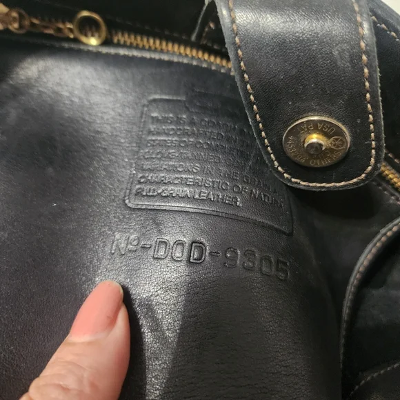 Vintage 90's Coach Legacy Bleeker Black Glovetanned Leather Tote Shoulder Bag